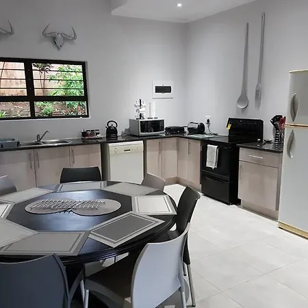 4 Bedroom House With Lovely Sea Views. Ballito Exterior photo
